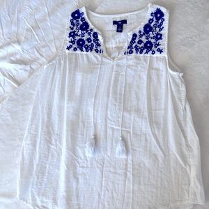 Gap Sleeveless Blouse with detailing